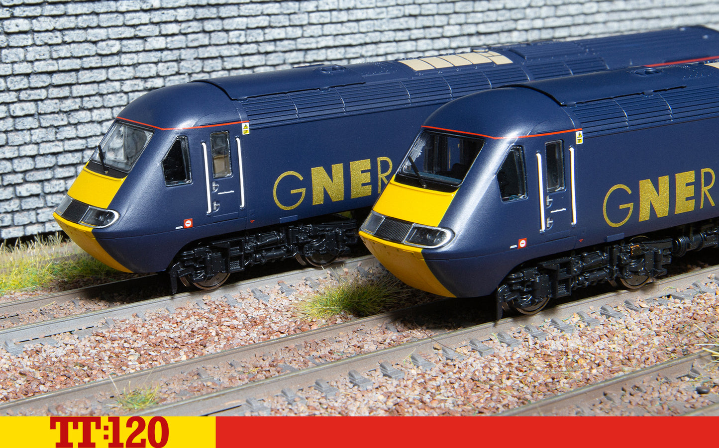GNER Class 43 HST Train Pack 43120 + 43115