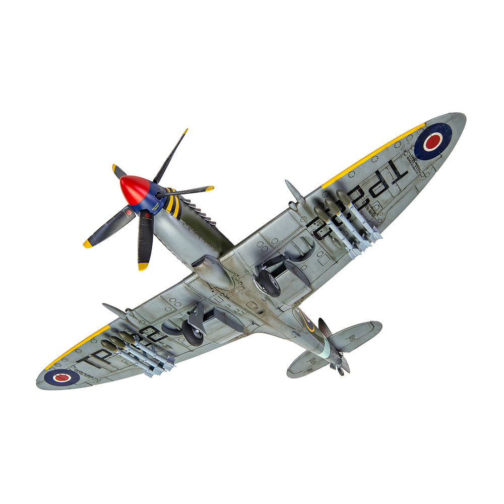 Airfix Supermarine Spitfire F Mk.XVIII 1/48 scale kit