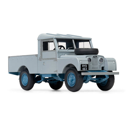Airfix Land Rover Series 1/43 scale starter set