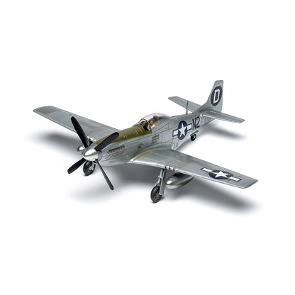 Airfix North American P-51D Mustang 1/72 scale starter set