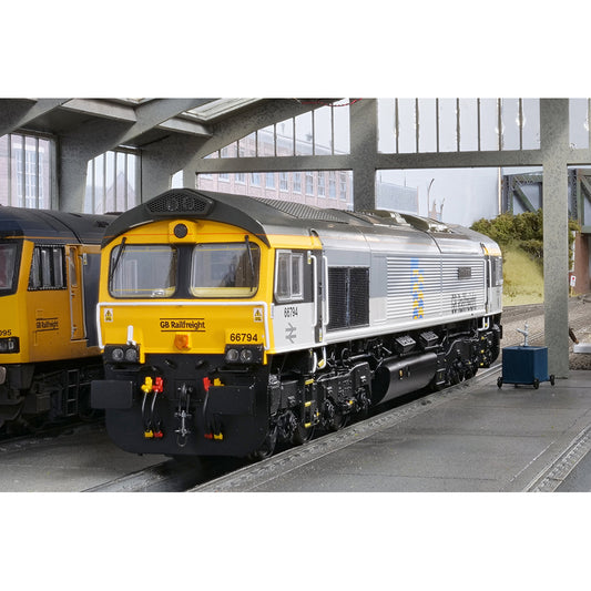 Class 66 66794 GBRf Petroleum Livery - DCC Ready