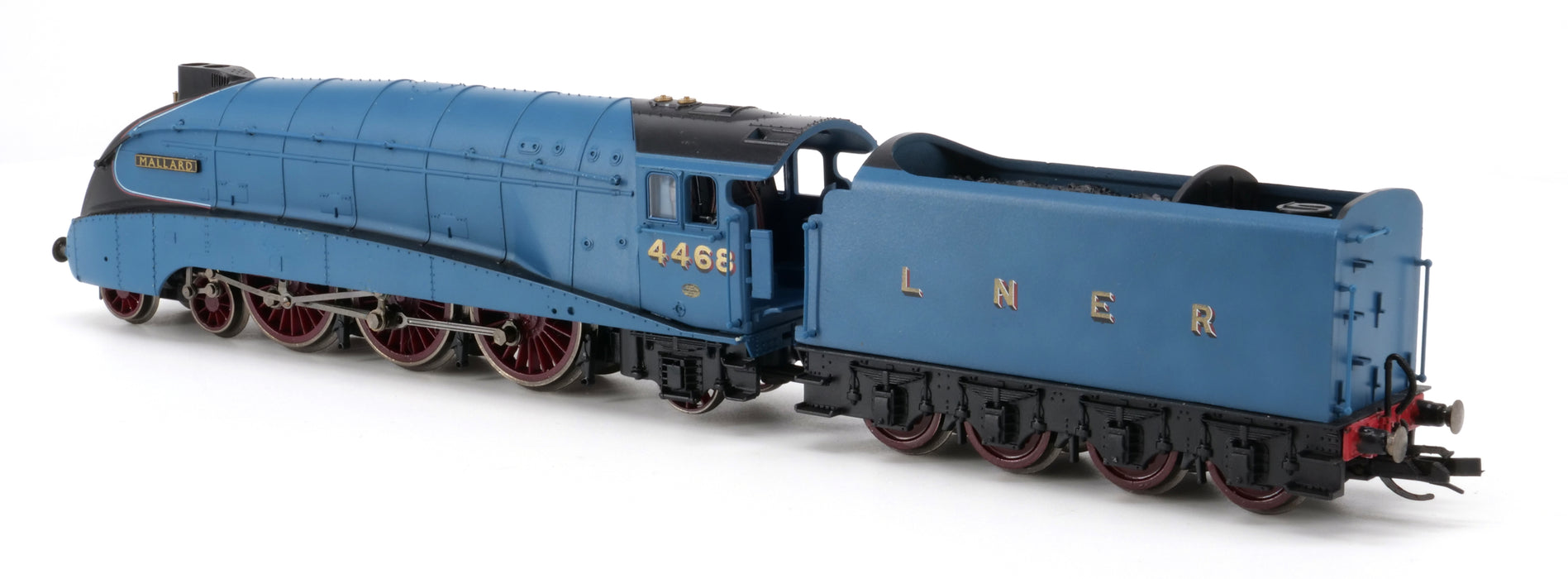 LNER A4 4-6-2 4468 Mallard - Era 3
