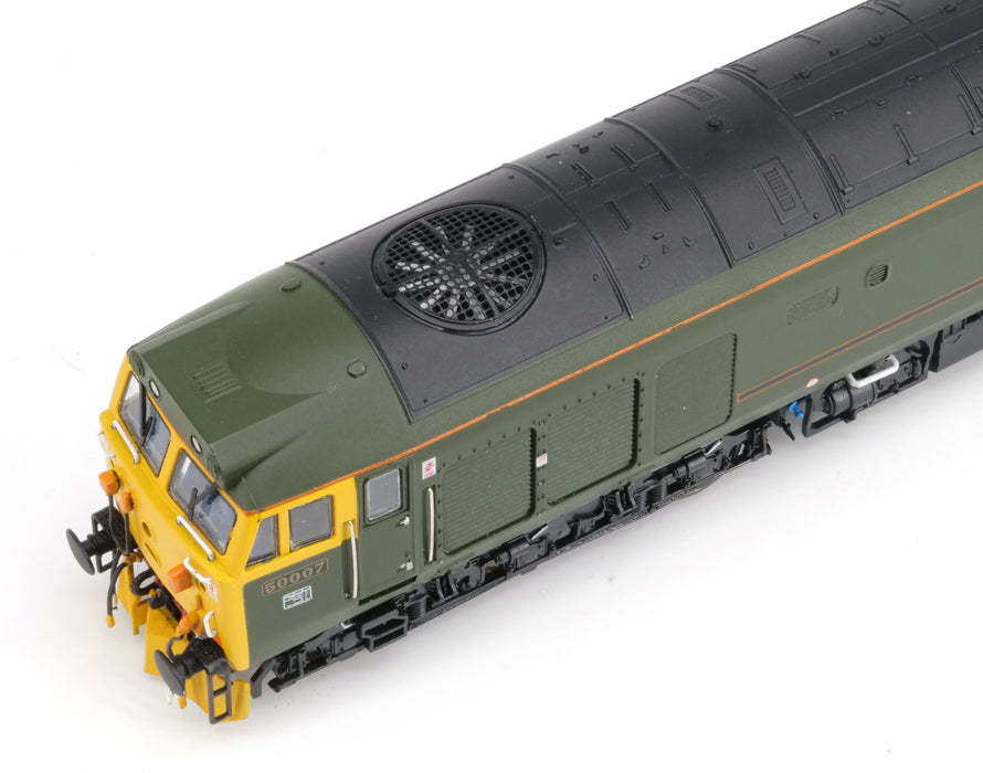 Hornby TT:120 Class 50 50007 Sir Edward Elgar in GWR lined green