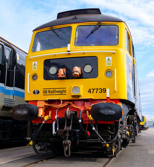 Pre-order Cavalex Class 47 47739 GBRf Blue DCC ready