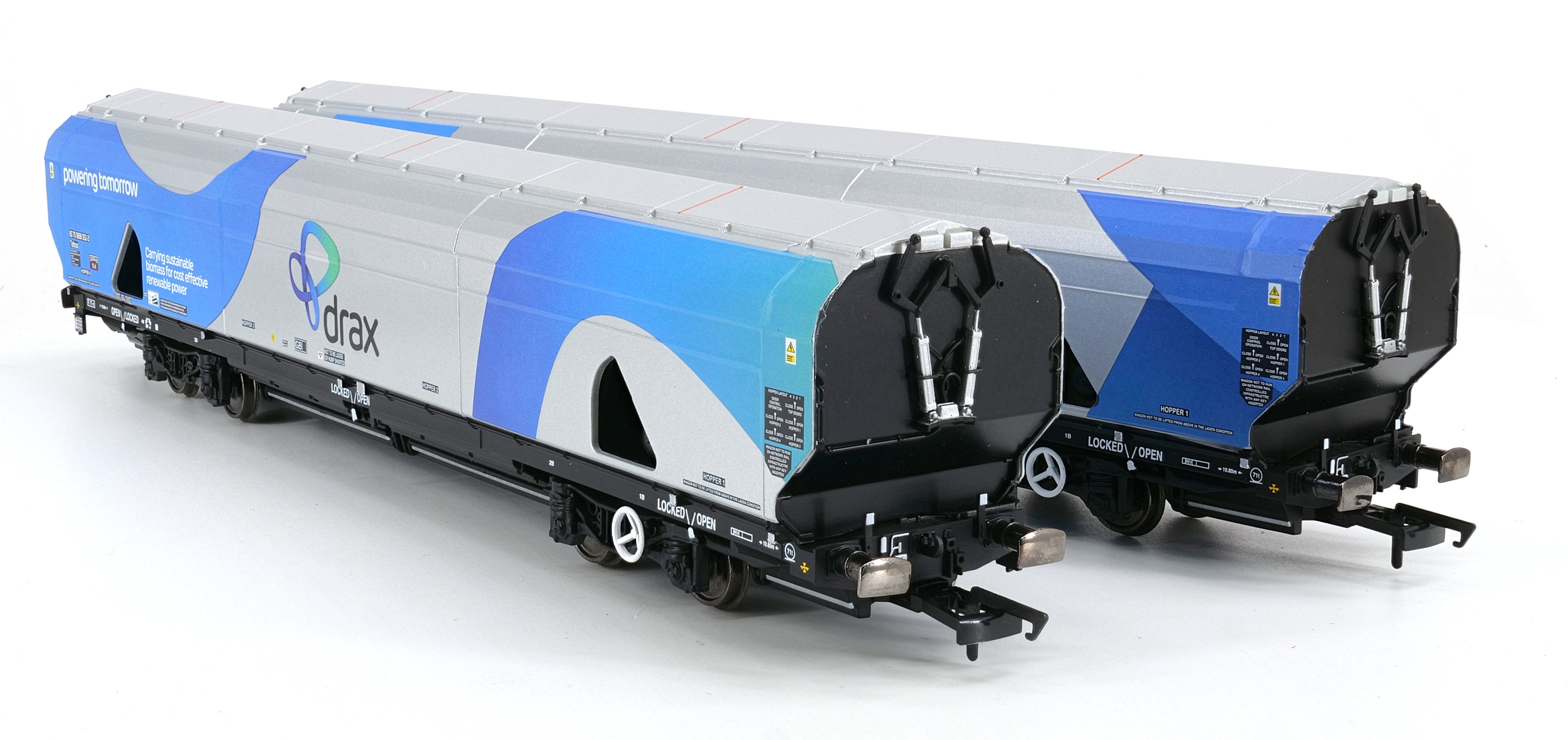 Hornby OO gauge Drax Biomass IIA-D Powering Tomorrow wagons Pack 1