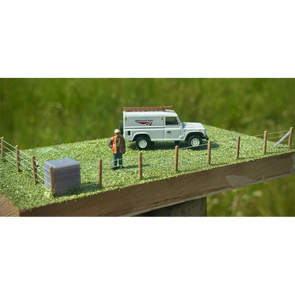 Rusty Rails OO Gauge Wire Fence Poles