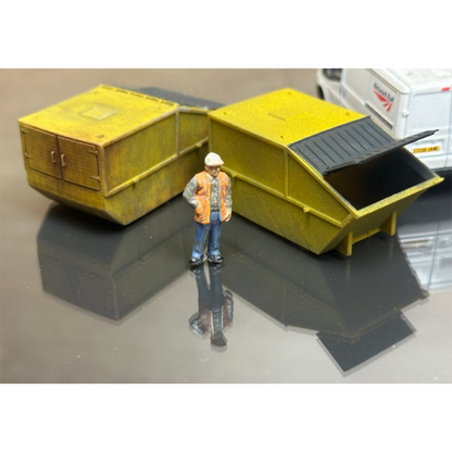 Rusty Rails OO Gauge Enclosed Skip